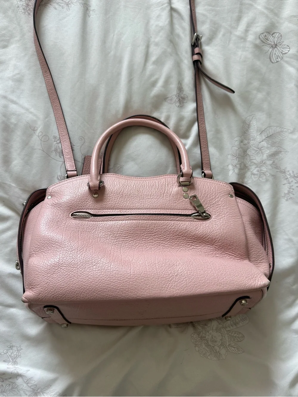 Coach compact pebbled